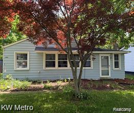 front view picture of 23854 Harrellson Rd, Macomb, MI. 48042