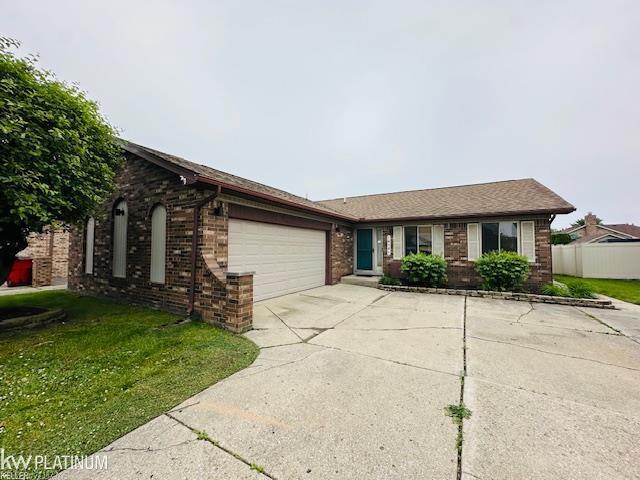 front view picture of 16754 Sarno Dr, Macomb, MI. 48044