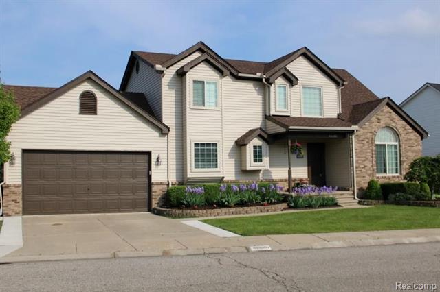 front view picture of 46686 Heather Ln, New Baltimore, MI. 48051