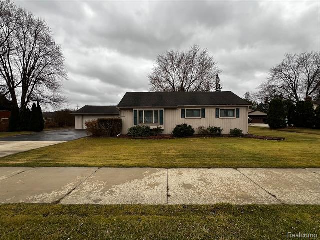 front view picture of 20580 21 Mile Rd, Macomb, MI. 48044