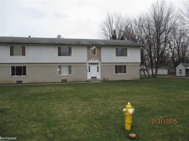 front view picture of 47110 Jefferson, New Baltimore, MI. 48047