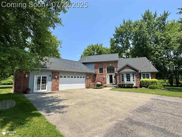 front view picture of 29251 Private Dr, New Baltimore, MI. 48047