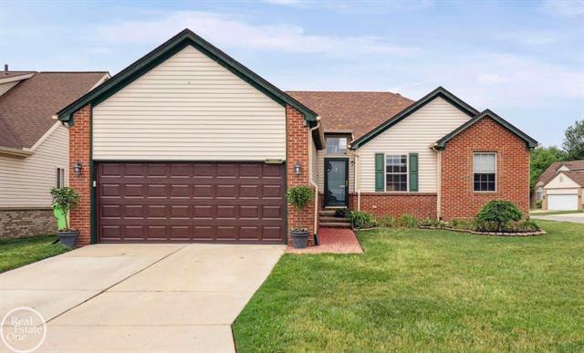 front view picture of 46795 Heather Ln, New Baltimore, MI. 48051