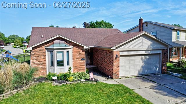 front view picture of 17217 Yorktown, Macomb, MI. 48044