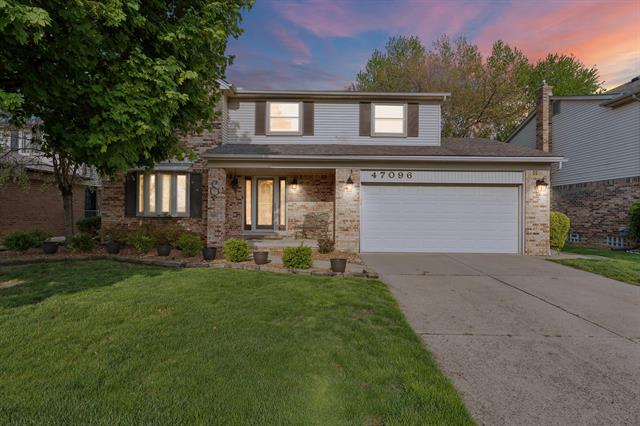 front view picture of 47096 Corbett Ct, Macomb, MI. 48044