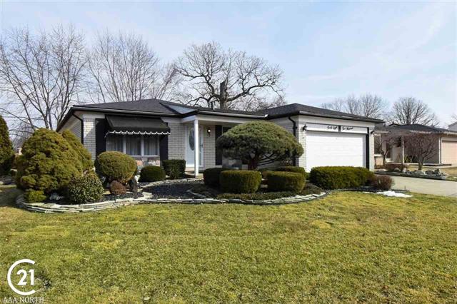front view picture of 48200 Walden Rd, Macomb, MI. 48044