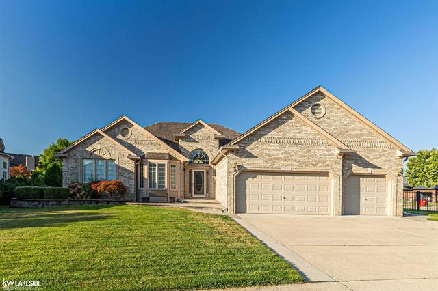 front view picture of 21588 Tangel Dr, Macomb, MI. 48044