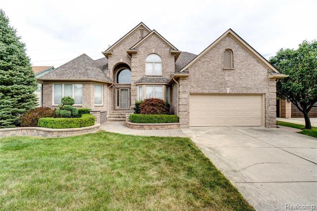 front view picture of 19288 Bush Dr, Macomb, MI. 48044