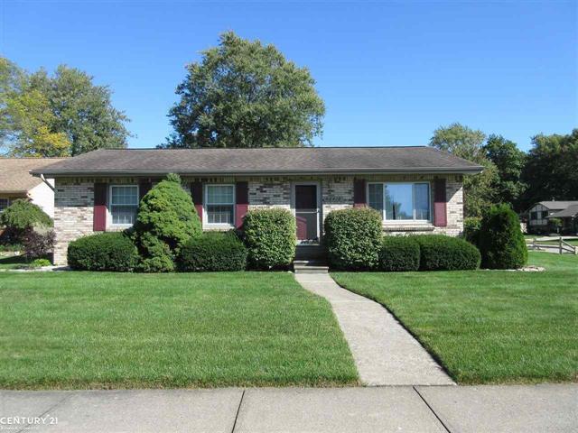 front view picture of 48418 Carmine Ct, New Baltimore, MI. 48051