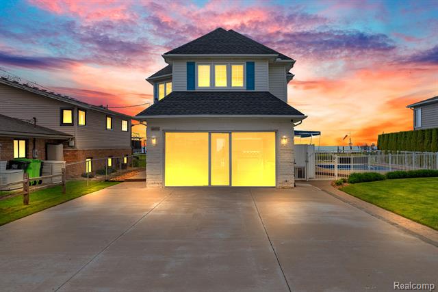 front view picture of 49370 Baylane, New Baltimore, MI. 48047