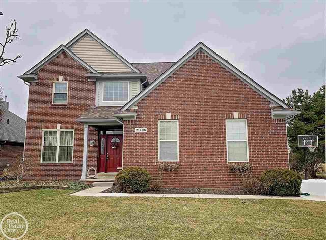 front view picture of 21406 Carlton Dr, Macomb, MI. 48044