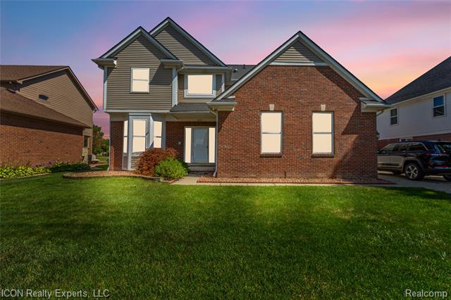front view picture of 21377 Waverly Dr, Macomb, MI. 48044