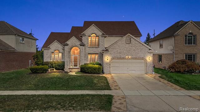 front view picture of 21559 Waverly Dr, Macomb, MI. 48044