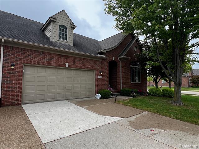 front view picture of 22668 Amber River Dr, Macomb, MI. 48042