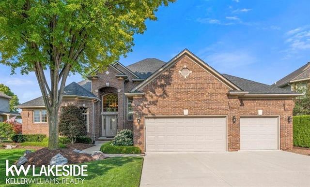 front view picture of 49454 London Bridge, Macomb, MI. 48044