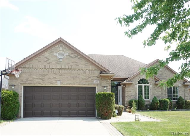 front view picture of 21340 Bunker Dr, Macomb, MI. 48042
