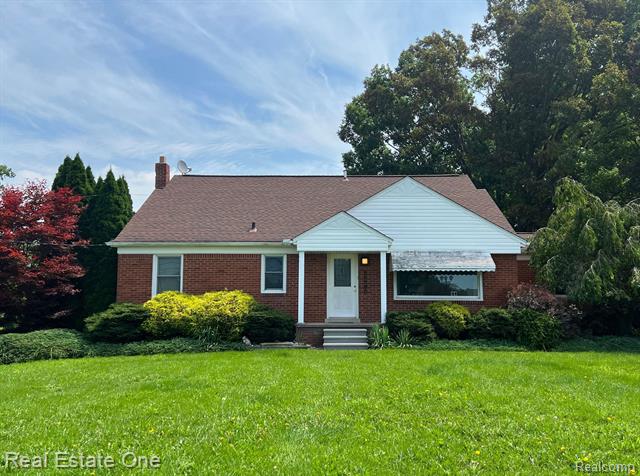 front view picture of 50590 Card Rd, Macomb, MI. 48044