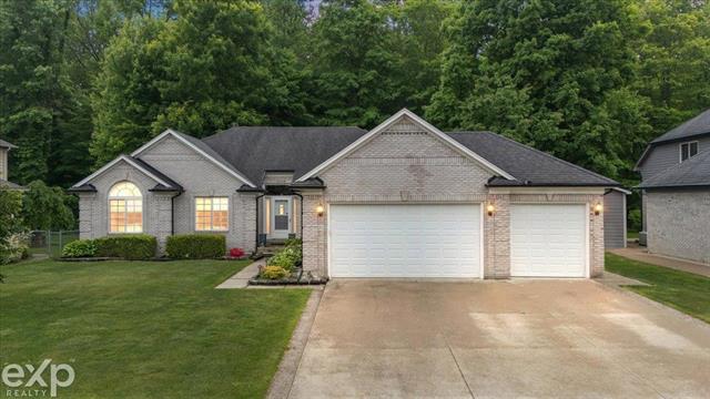 front view picture of 34144 Jerome St, New Baltimore, MI. 48047