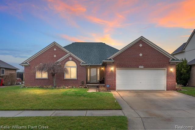 front view picture of 50799 Murray Dr, Macomb, MI. 48044