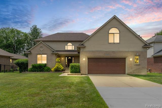 front view picture of 51357 Caroline Dr, New Baltimore, MI. 48047