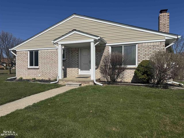 front view picture of 31925 Breezeway, New Baltimore, MI. 48047