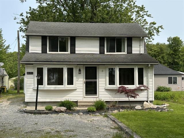 front view picture of 38281 Murdicks, New Baltimore, MI. 48047