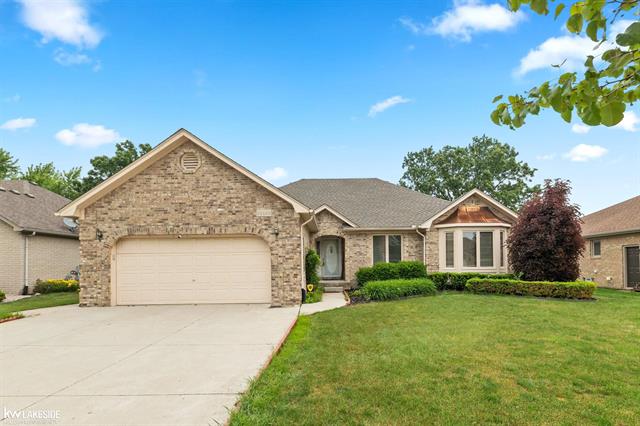 front view picture of 53638 Springhill Mea, Macomb, MI. 48042