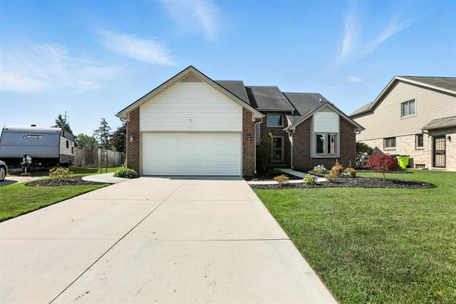 front view picture of 29716 Chelsea St, New Baltimore, MI. 48051