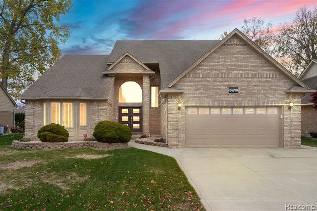front view picture of 54678 Cabrillo Dr, Macomb, MI. 48042