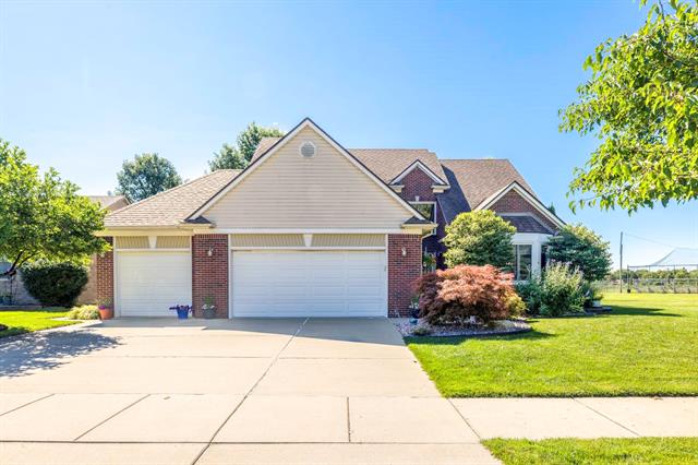 front view picture of 35510 Harrison St, New Baltimore, MI. 48047