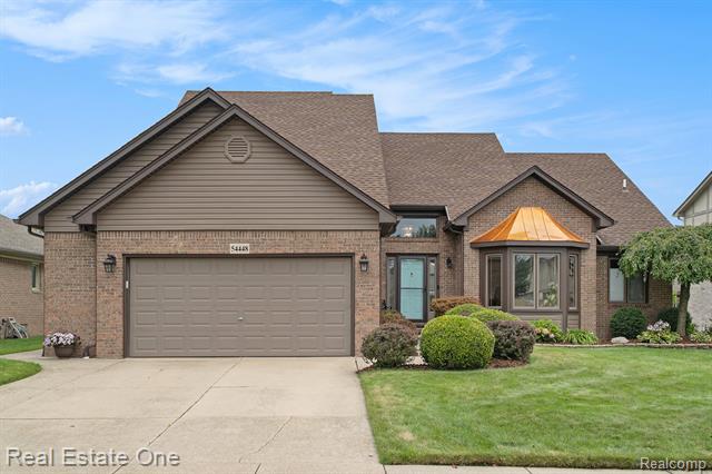front view picture of 54448 Verona Park Dr, Macomb, MI. 48042