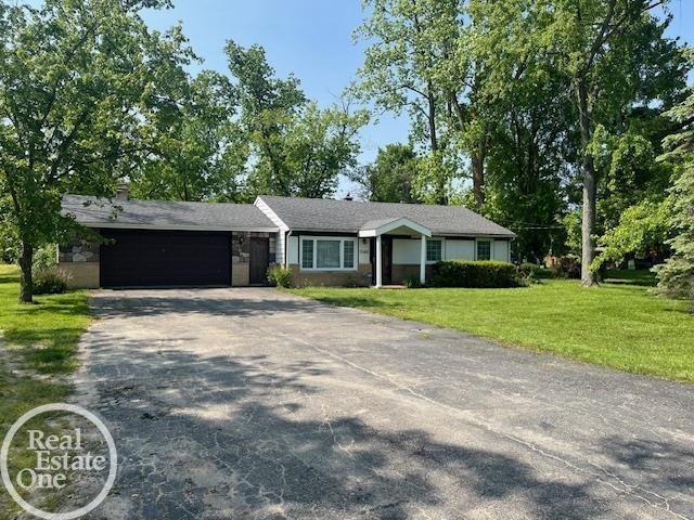 front view picture of 22860 26 Mile Rd, Macomb, MI. 48042