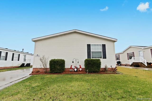 front view picture of 37476 Millstone Trl, New Haven, MI. 48048