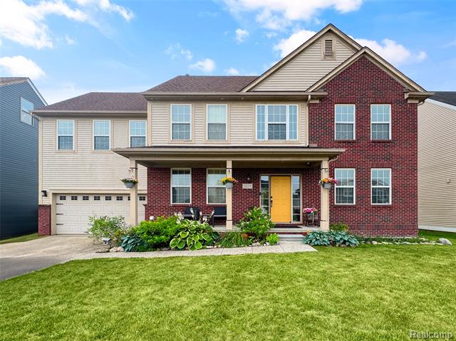 front view picture of 32358 S Salt River Cir, New Haven, MI. 48048