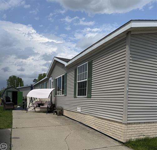 front view picture of 33373 Gladiola Ct, New Haven, MI. 48048