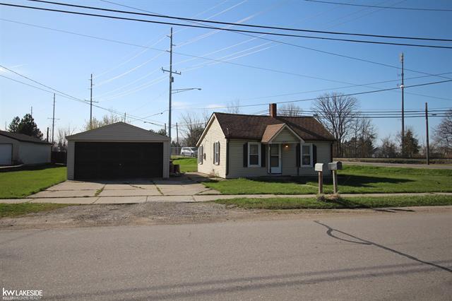 front view picture of 68955 Howard Street, Richmond, MI. 48062