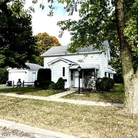 front view picture of 69258 Forest Street, Richmond, MI. 48062