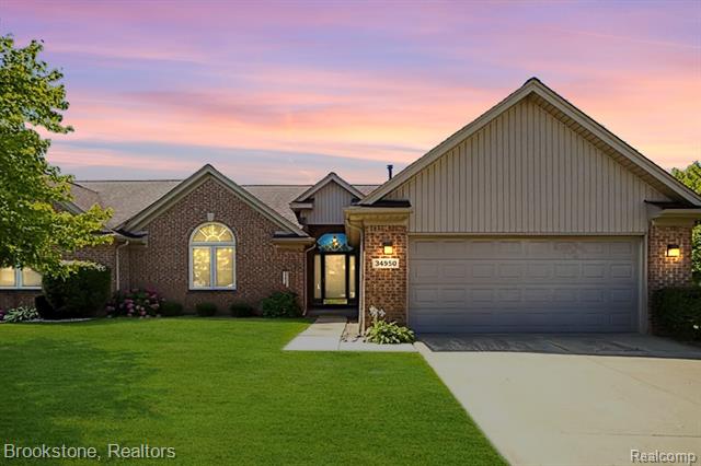 front view picture of 34950 Mourning Dove Ln, Richmond, MI. 48062