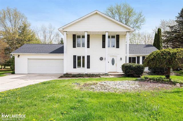 front view picture of 36870 Hebel Rd, Richmond, MI. 48062