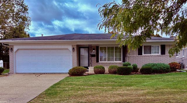 front view picture of 3096 Reese Dr, Sterling Heights, MI. 48310
