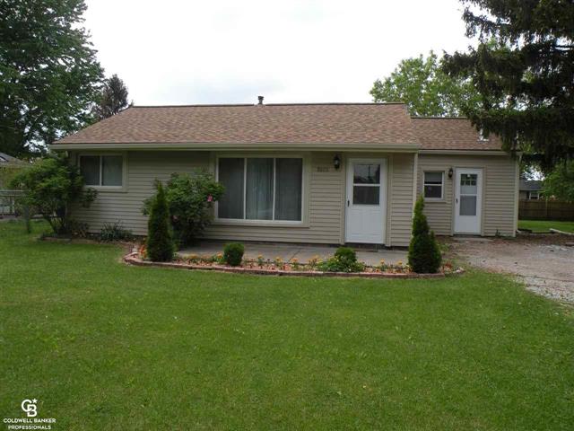 front view picture of 80131 Robert, Memphis, MI. 48041