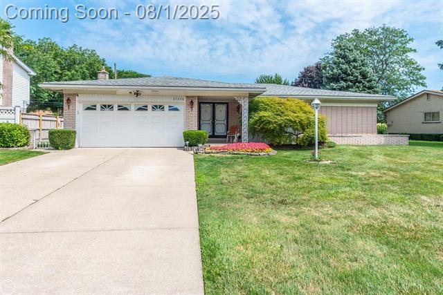 front view picture of 37096 Gregory Dr, Sterling Heights, MI. 48312