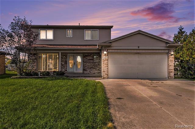 front view picture of 37041 Highlite Dr, Sterling Heights, MI. 48310
