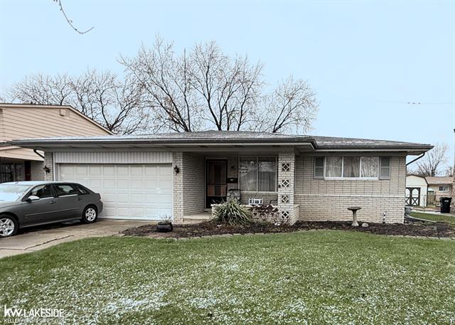 front view picture of 2995 Groves Dr, Sterling Heights, MI. 48310
