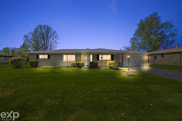 front view picture of 37159 Almont Dr East, Sterling Heights, MI. 48310