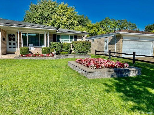 front view picture of 37223 Calka Dr, Sterling Heights, MI. 48310