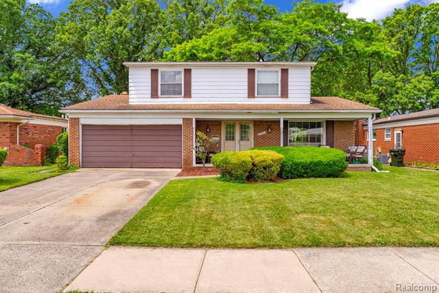 front view picture of 37405 Calka Dr, Sterling Heights, MI. 48310