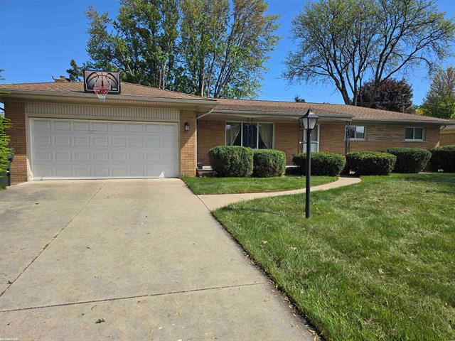 front view picture of 8725 Roman Dr, Sterling Heights, MI. 48312