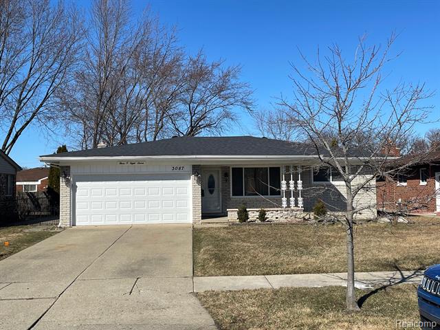 front view picture of 3087 Barton Dr, Sterling Heights, MI. 48310