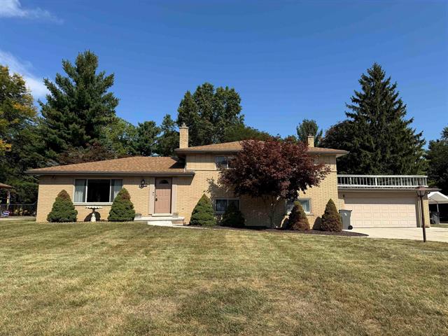 front view picture of 21885 Nunneley N, Clinton Township, MI. 48036